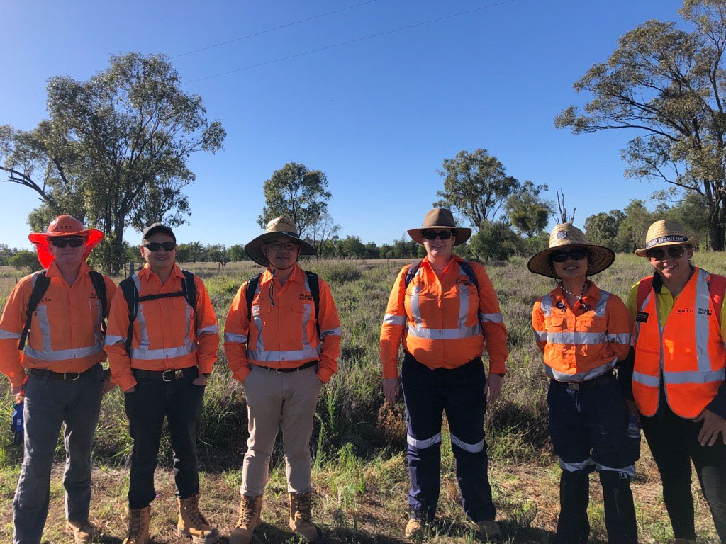 Laing O’Rourke Queensland (LORQ) and Inland Rail team on a cultural appreciation walk of the alignment