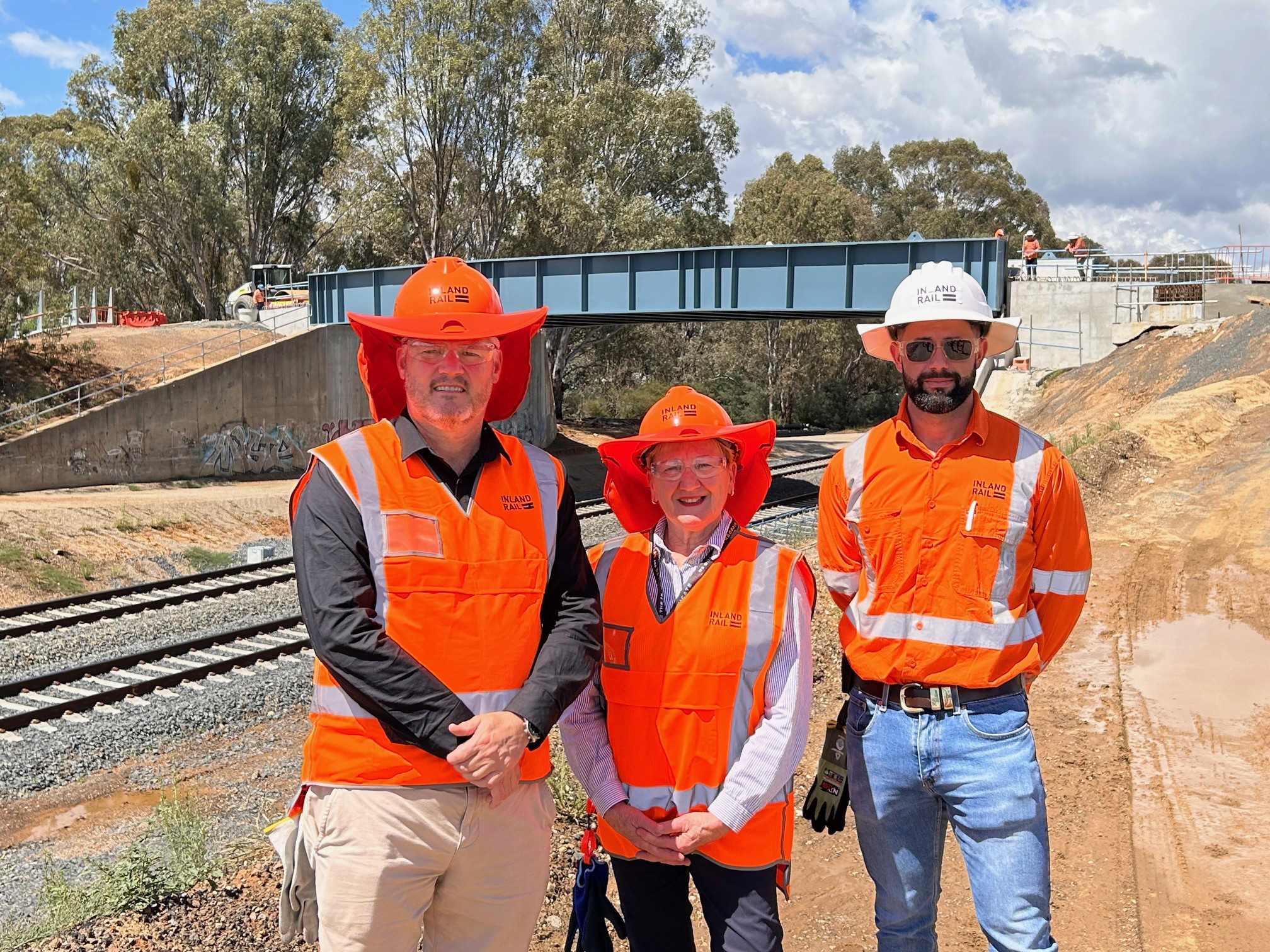 Inland Rail Beveridge to Albury Delivery Director Ed Walker (left) and Senior Project Manager Russell Hamilton (right) with Rural City of Wangaratta Mayor Irene Grant.