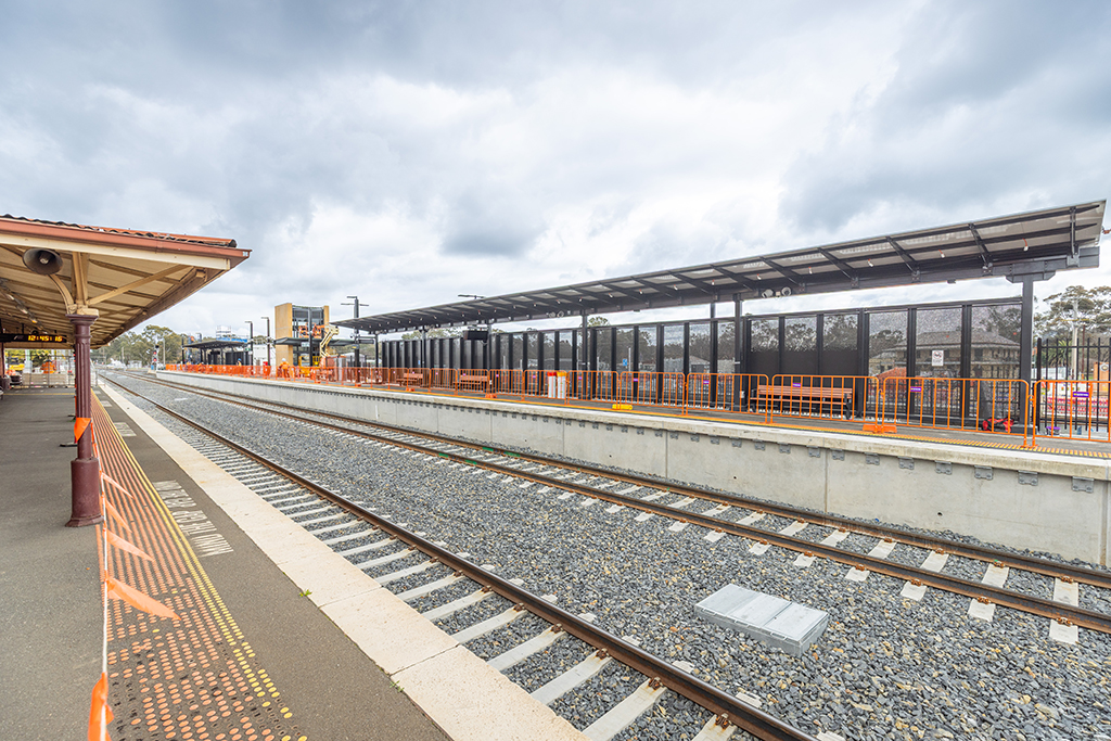 New station platform canopy and railway tracks at Benalla Station.